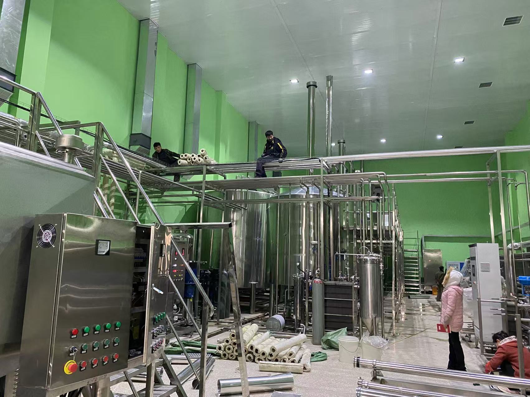 阜新精酿啤酒设备厂—精酿啤酒设备制造:传承工艺与创新科技的交融